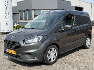 uszkodzony skutery Ford Transit Courier Van 1.5 TDCI Trend Start&Stop 2021/11