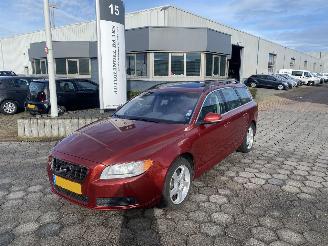 occasion commercial vehicles Volvo V-70 2.4 D5 Summum 2012/2