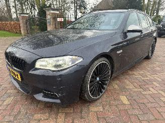 damaged commercial vehicles BMW 5-serie Touring M550xd 381 Pk 2014/5