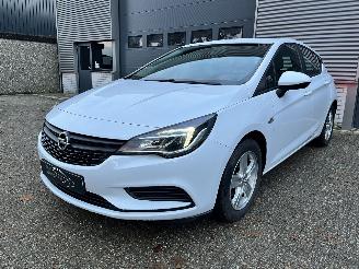 occasion passenger cars Opel Astra 1.0i HATCHBACK / CLIMA / CRUISE / STOELVERW 2017/6