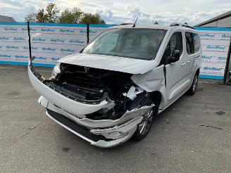 skadebil auto Opel Combo 1.5 Life 2021/12