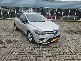 dommages scooters Renault Clio 0.9 Energy TCE 90 12V Combi/o 4Dr Benzine 898cc 66kW (90pk) 2017/1