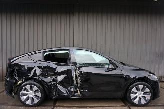 dañado vehículos comerciales Tesla Model Y 60kWh 220kW Navigatie Leder Led 2023/6