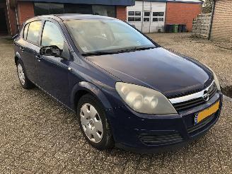 damaged commercial vehicles Opel Astra Astra 1.4 Enjoy 2004/8