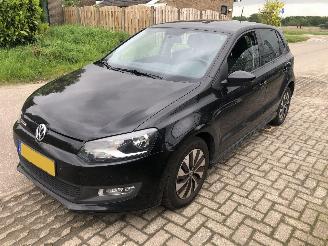 damaged passenger cars Volkswagen Polo Polo 1.4 TDI Business Edition 2015/8