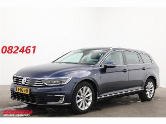 Coche accidentado Volkswagen Passat Variant 1.4 TSI GTE Connected+ Panorama ACC PDC AHK 2016/12