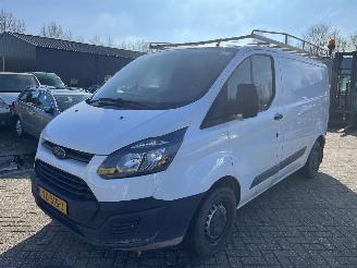 dommages  camping cars Ford Transit Custom 2.2 TDCI  L1H1 Ambiente 2013/4