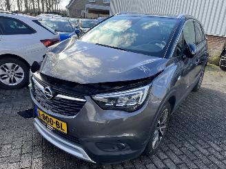 skadebil vrachtwagen Opel Crossland X  1.2 Turbo Automaat  ( Panorama dak )  21400 KM 2019/4
