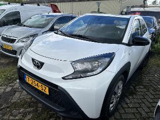 dommages fourgonnettes/vécules utilitaires Toyota Aygo X  1.0 VVT-I 2023/9