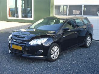 damaged commercial vehicles Ford Focus Wagon 16 TI - VCT Trend Airco Cruise Navi 2012/6