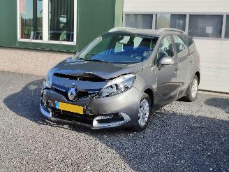 dommages fourgonnettes/vécules utilitaires Renault Grand-scenic 1.2 TCe 96kw  7 persoons Clima Navi Cruise 2014/3