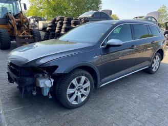 uszkodzony samochody osobowe Volkswagen Passat Passat Alltrack (3G5), Combi, 2015 2.0 TDI BiTurbo 16V 4Motion 2017/9