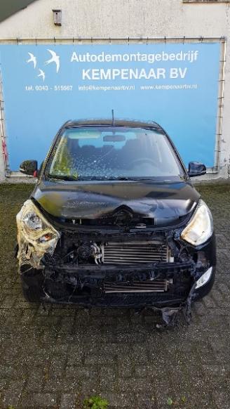 uszkodzony samochody osobowe Hyundai I-10 i10 (F5) Hatchback 1.1i 12V (G4HG5) [51kW]  (04-2011/12-2013) 2011/4