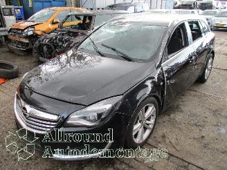 Auto incidentate Opel Insignia Insignia Sports Tourer Combi 2.0 CDTI 16V 120 ecoFLEX (A20DTE(Euro 5))=
 [88kW]  (03-2012/06-2015) 2014/1