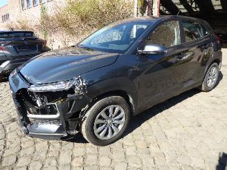dañado vehículos comerciales Hyundai Kona Advantage 2021/1