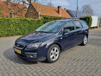 disassembly machines Ford Focus 1.6 Tdci 66KW WGN 2008 Blauw 2008/1