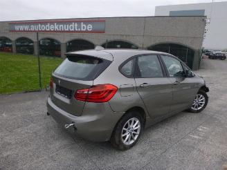 krockskadad bil bedrijf BMW 2-serie 1.5D 2015/7