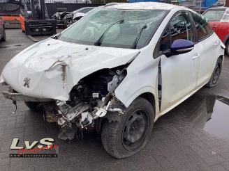 Damaged car Peugeot 208 208 I (CA/CC/CK/CL), Hatchback, 2012 / 2019 1.2 Vti 12V PureTech 2017/8