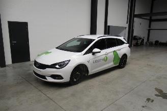 Schade bestelwagen Opel Astra ULTIMATE 2021/1