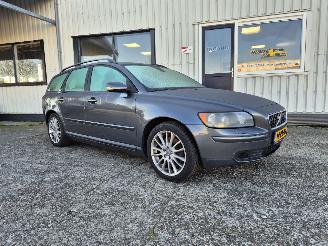 dommages fourgonnettes/vécules utilitaires Volvo V-50 2.5 T5 AWD Summum 2004/10
